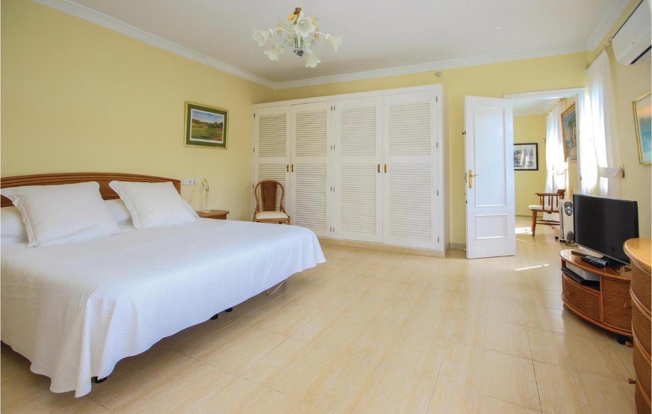 Gorgeous Apartment In Urb El Chaparral With Wifi La Cala De Mijas Bagian luar foto