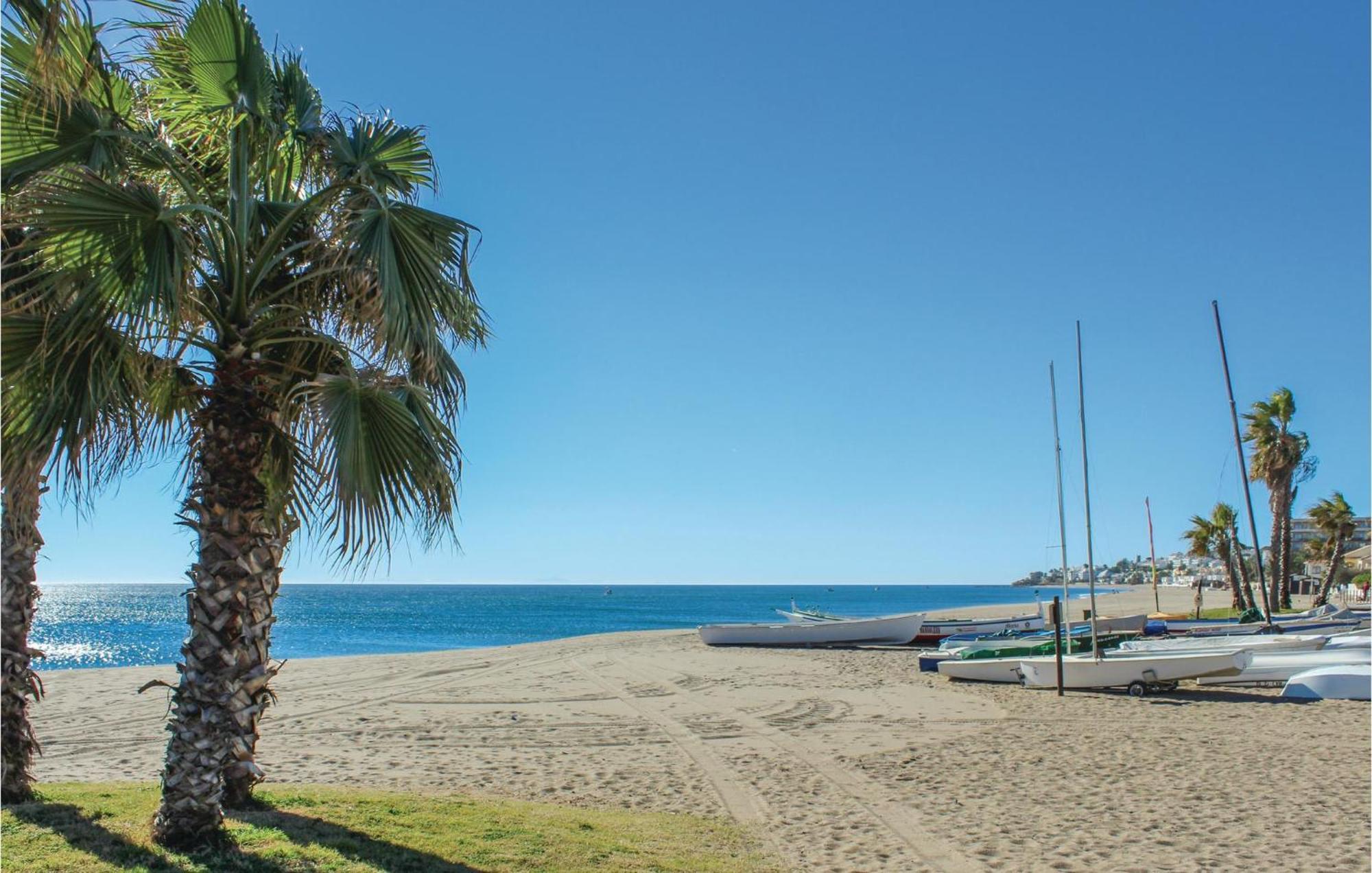 Gorgeous Apartment In Urb El Chaparral With Wifi La Cala De Mijas Bagian luar foto